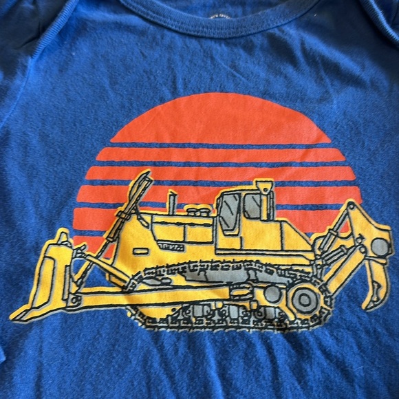 GAP - Blue and Red Baby Long sleeve Onesie top - Picture 2 of 3